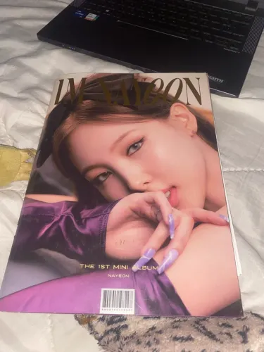 Álbum im nayeon