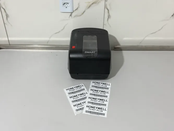Impressora Térmica de Etiquetas HoneyWell PC42t Plus Seminova 