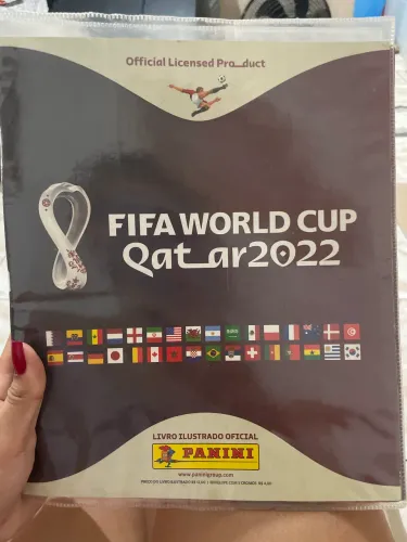 ÁLBUM COPA DO MUNDO 22 COMPLETO