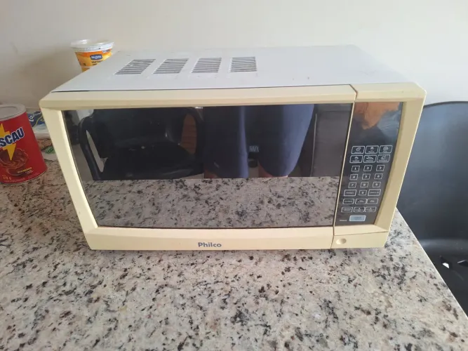 Forno Micro-ondas Philco PME 22 Branco / Ótimo Estado !!!
