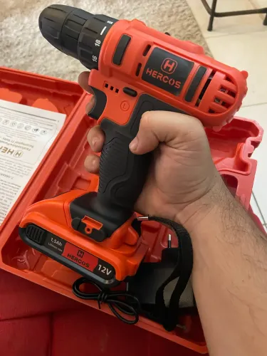 PARAFUSADEIRA/FURADEIRA HERCOS 12V - COMPLETA COM MALETA