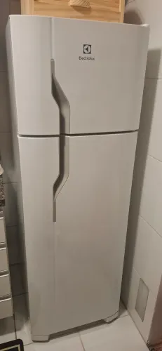 Geladeira Cycle Defrost 260L - 220v