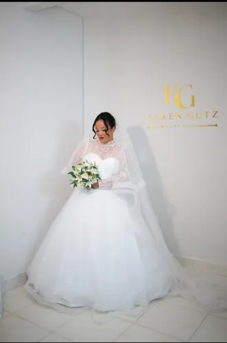 Vestido de noiva Jordany gola alta