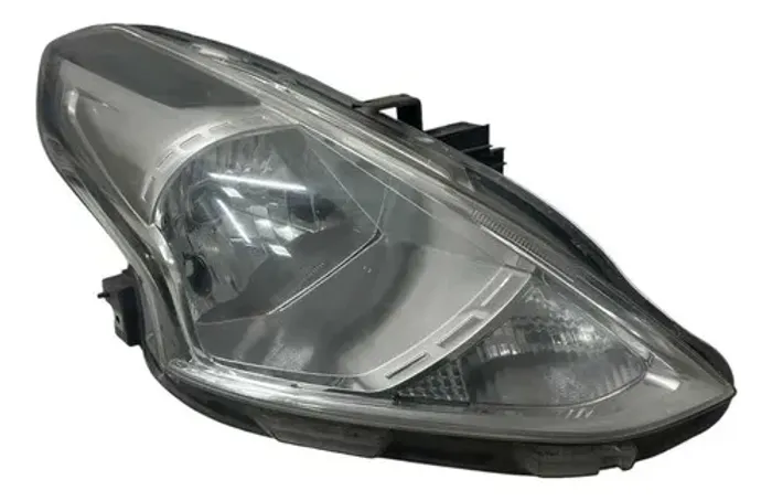 Farol Direito Nissan Versa 2019 Direito/passageiro