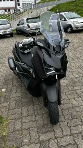 Xmax 300