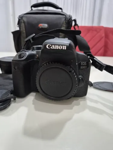 Canon T7i + kit