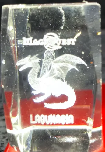 Par de Cristais Colecionáveis 3D - Dragão e Guerreiro (MagiQuest/Lagunasia)
