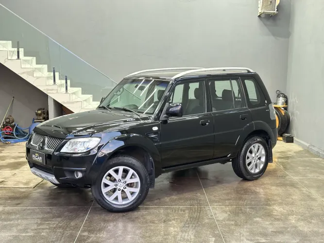 Mitsubishi Pajero TR4 2.0/ 2.0 Flex 16V 4X4 Mec. 2011