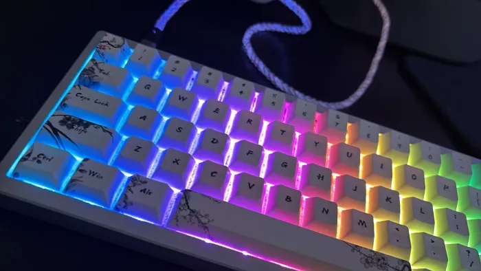 VENDO TECLADO SU66 max com cabo RGB 8.000hz