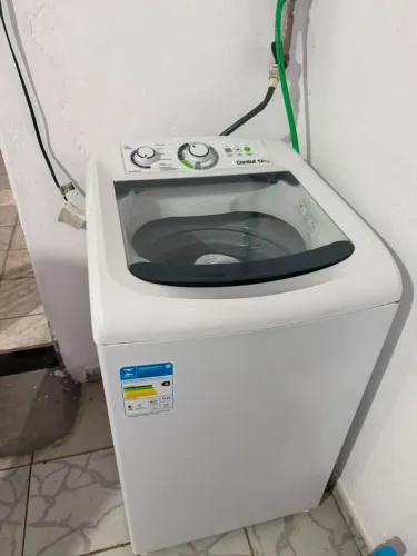 Máquina de lavar nova seca bem