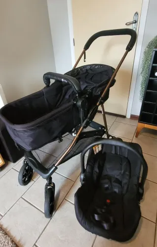Carrinho + Bebê conforto
