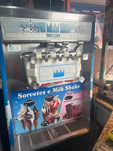 Máquina sorvete expresso Taylor 336