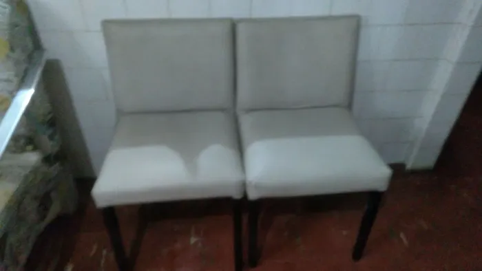 Cadeiras de couro