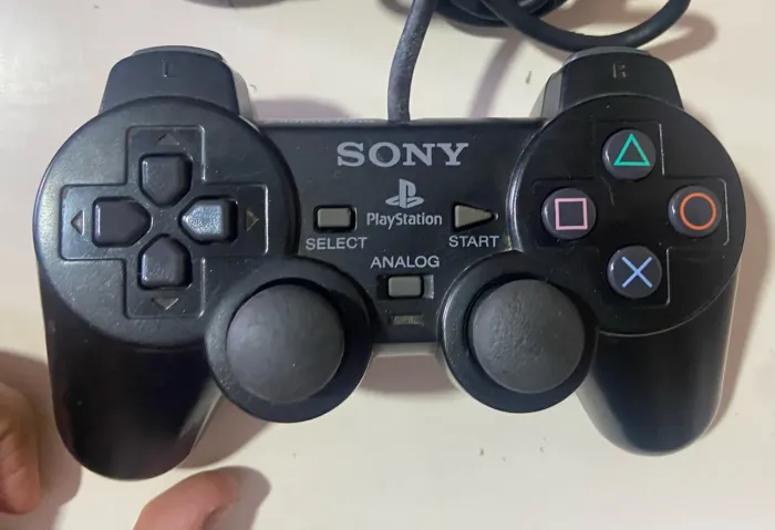 CONTROLE ORIGINAL PRETO SERIA A PS2 - PlayStation 2