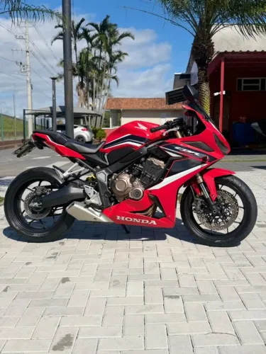 CBR 650R ABS IMPECAVEL