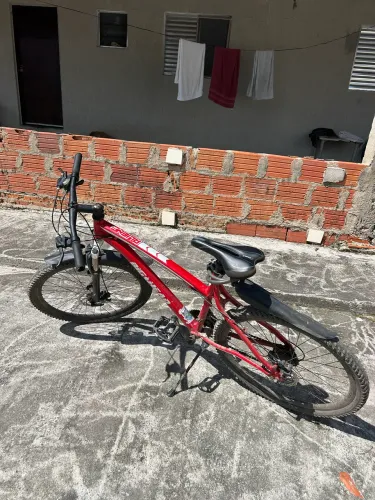 Montain bike vermelha aro 26