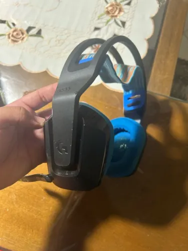 Headset Logitech G535 Lightspeed sem fio, com caixa e receptor