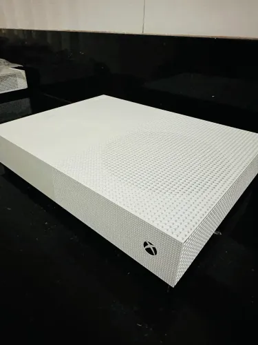 XBOX ONE ALL DIGITAL - 1TB DE HD
