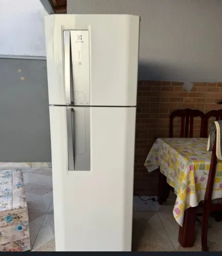 Geladeira Electrolux frost free c/ entrega