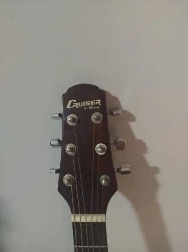 Vendo violão 400, pra sair hoje