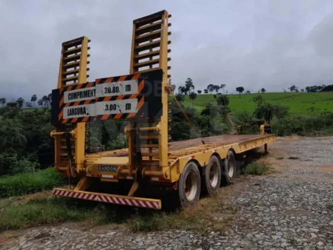 ITAÚNA MG - CARRETA PRANCHA ANO 2020/2021 - 03 EIXOS