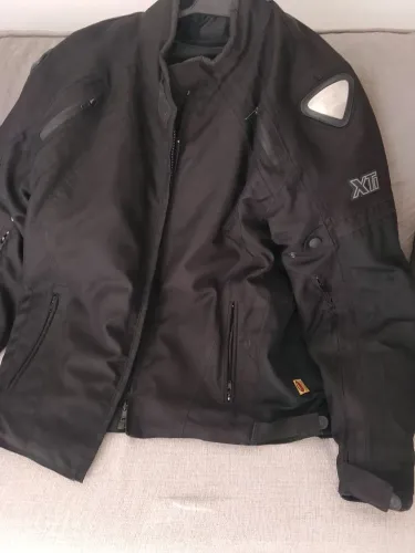 Jaqueta para motoqueiro.