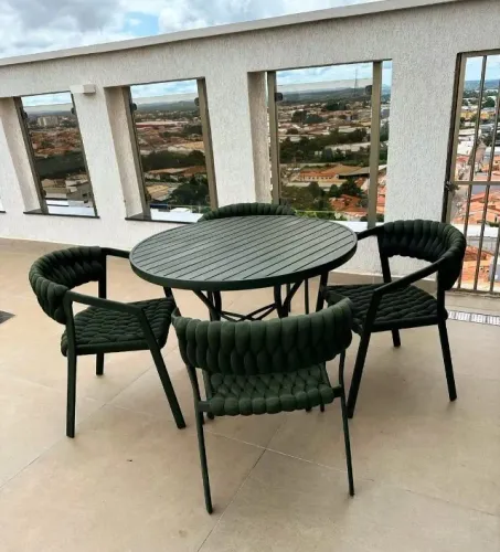 MESA DE ÁREA EXTERNA