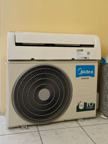 VENDO AR CONDICIONADO 9.000btu | Compatível com alexa | Apenas 1 ano de uso
