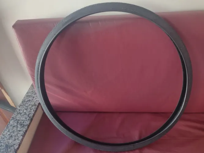Pneu speed 700 X 28 par