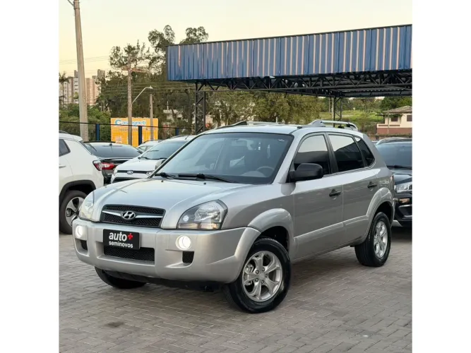 Hyundai Tucson 2.0 16V Mec. 2010
