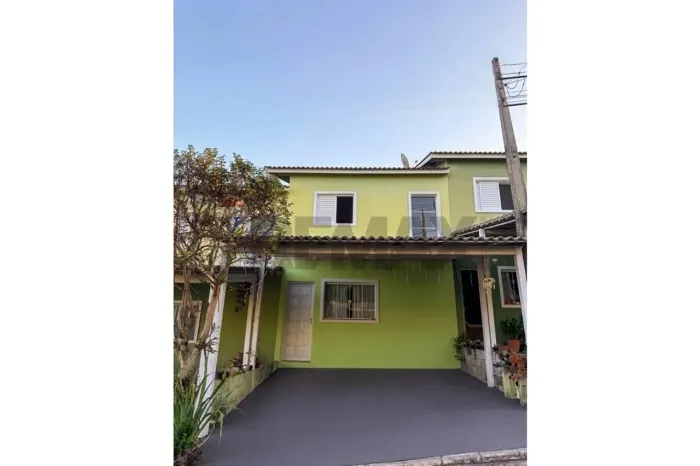 Refúgio dos Sonhos em SP: Casa Moderna no Éden