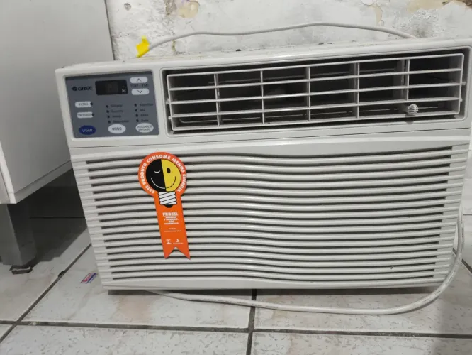 Ar condicionado Gree de janela eletrônico