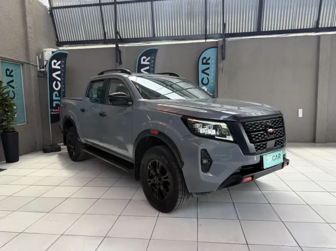 Nissan Frontier Pro4x CD 4X4 2.3 Bi-TB Die. AUT 2023