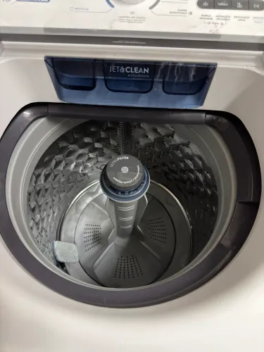Máquina de Lavar Electrolux 13kg Branca Essential Care com Cesto Inox 