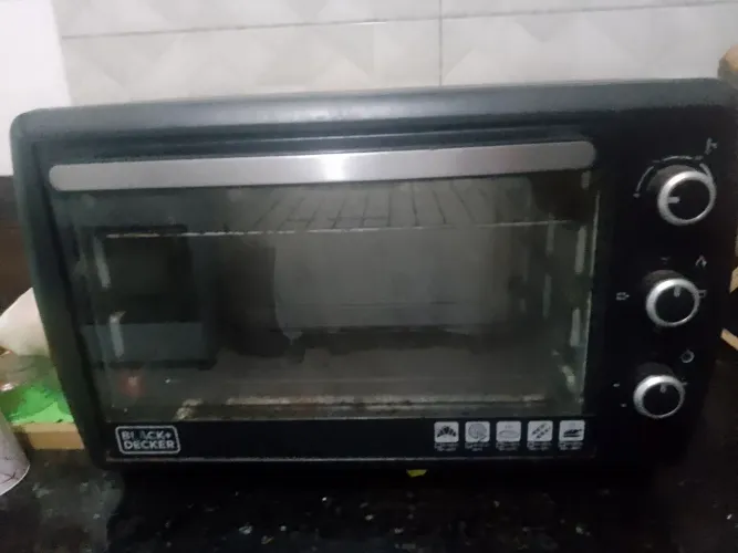 Vende se um forno elétrico 