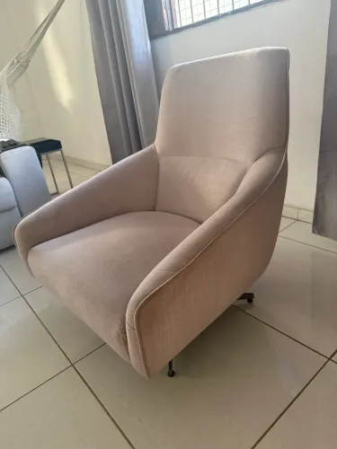 Cadeira de Apoio Sala de Estar Linho Cinza e Pés Inox (Excelente Estado)