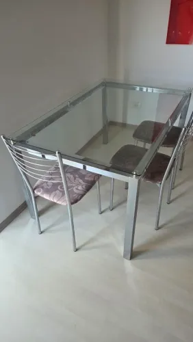 Mesa jantar com 4 cadeiras