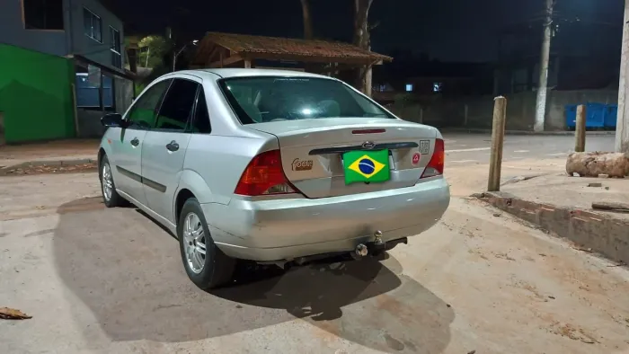 Ford Focus Sedan 2.0 16v/2.0 16V Flex 4P 2001