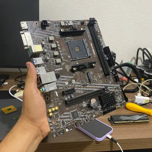 A520M MSI Pro Completa c/ Espelho - Aceito cartão e entrego