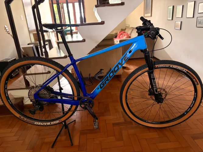 Bike carbono MTB aro 29 semi nova
