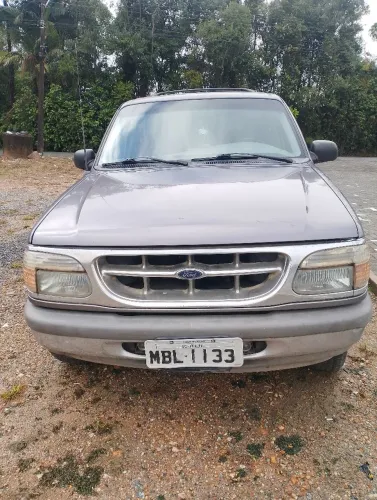 Ford Explorer XLT 4X4 4.0 V6 1997