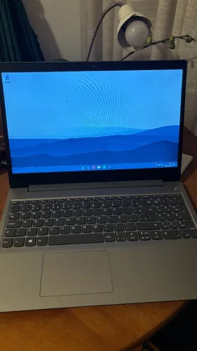 Notebook Lenovo Ideapad 3 15IML05 8gb RAM i5 10a Geração