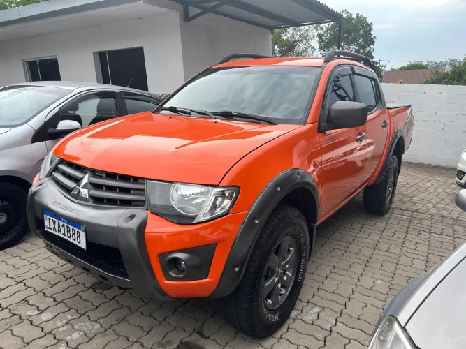 Mitsubishi L200 Triton KTM 3.2 CD TB Int.dies. Mec. 2016