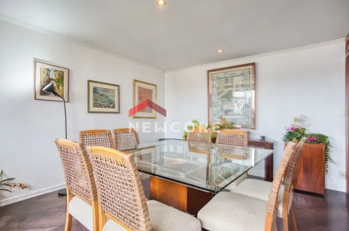 Apartamento em Praça Irmãos Karmam - Sumaré - São Paulo/SP