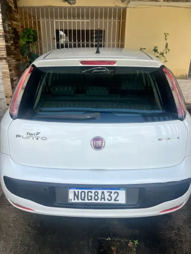 Fiat Punto Attractive 1.4 Fire Flex 8V 5P 2014
