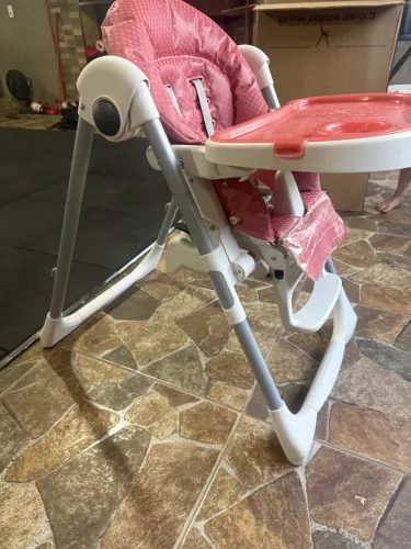Combo berço mais cadeira de comer!
