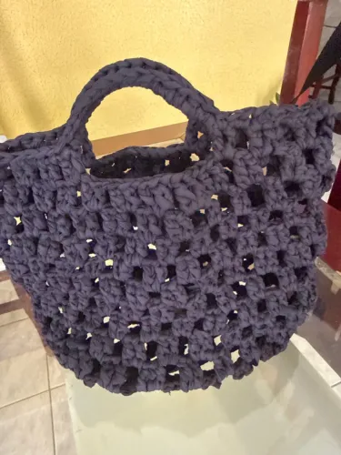 Bolsa artesanal de crochê