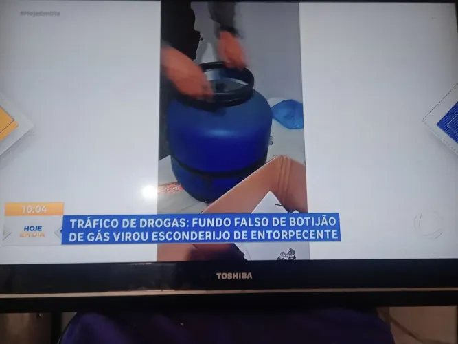 Tv LCD 40 polegadas perfeita imagem linda
