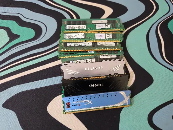 Lote 15 Memórias RAM DDR3 8GB - Kingston HyperX Samsung