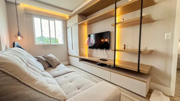Apartamento 1 Quarto DECORADO, Semi mobiliado no 2° Andar - Condomínio Giardino (Capão Ras